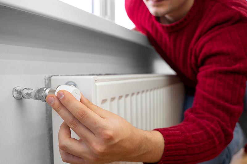 wymiana-grzejnikow-poznan---kiedy-to-koniecznosc-a-kiedy-strata-pieniedzy